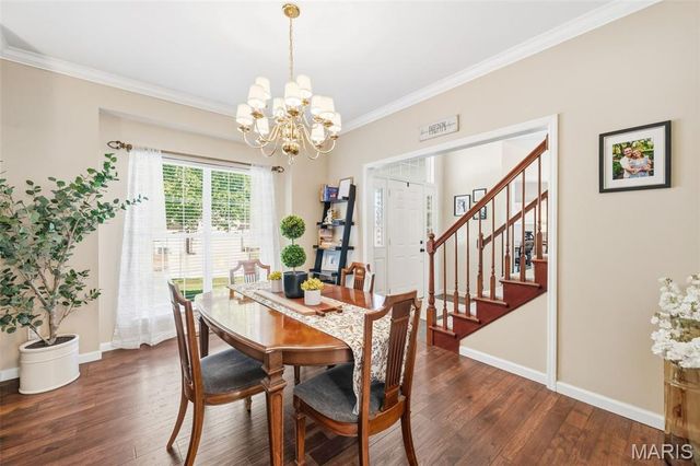 2942 Marchbanks Place, St Louis, MO 63129