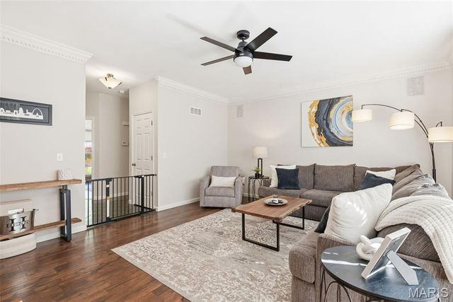 2942 Marchbanks Place, St Louis, MO 63129