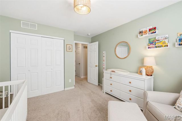 2942 Marchbanks Place, St Louis, MO 63129