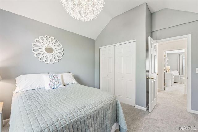 2942 Marchbanks Place, St Louis, MO 63129