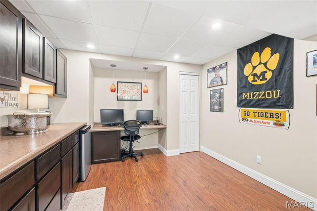 2942 Marchbanks Place, St Louis, MO 63129