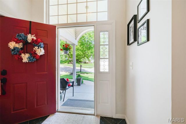 2942 Marchbanks Place, St Louis, MO 63129