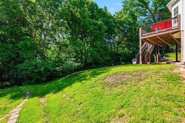 2942 Marchbanks Place, St Louis, MO 63129