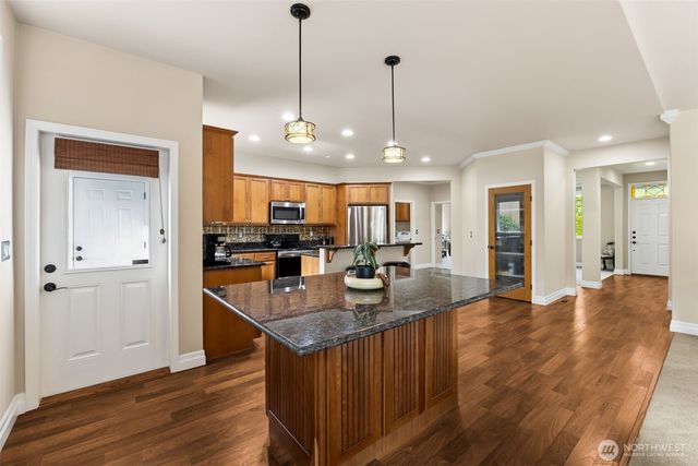 15126 82nd Avenue E, Puyallup, WA 98375