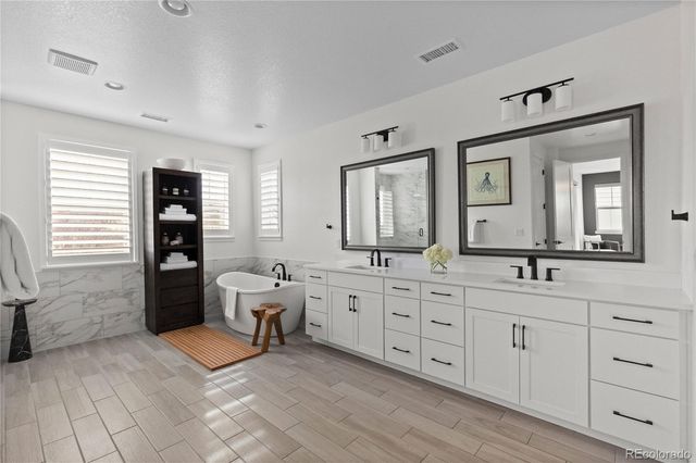 7098 Copper Sky Circle, Castle Pines, CO 80108