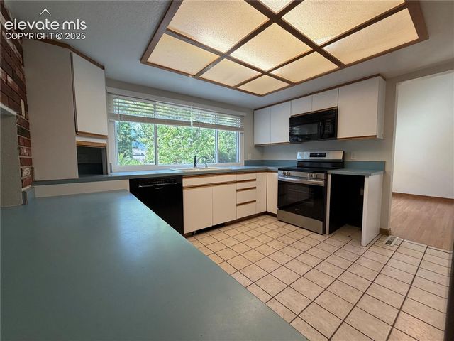 1140 Cenotaph Circle, Colorado Springs, CO 80904