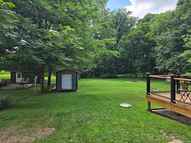 7319 Main Street, Wadesville, IN 47638