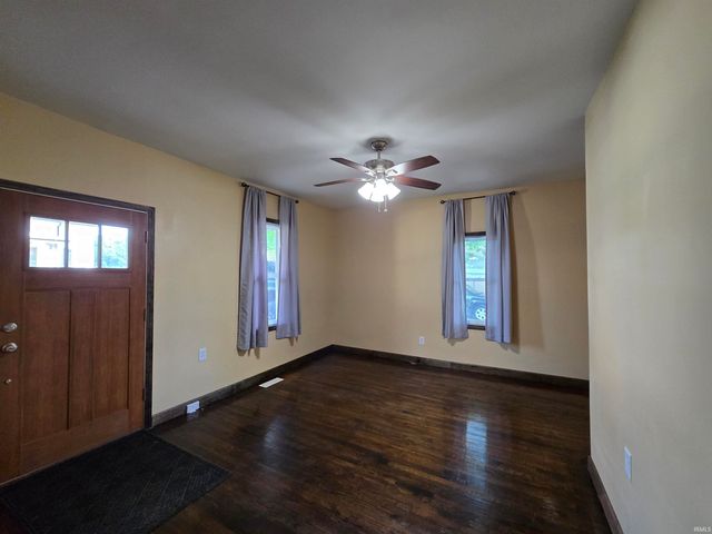 7319 Main Street, Wadesville, IN 47638