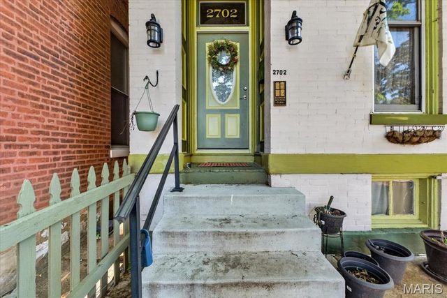 2702 Indiana Avenue, St Louis, MO 63118