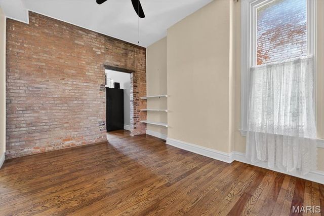 2702 Indiana Avenue, St Louis, MO 63118