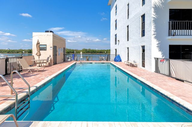 3200 N Ocean Drive Unit 203, Hollywood, FL 33019