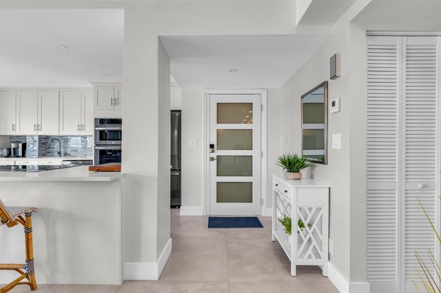 3200 N Ocean Drive Unit 203, Hollywood, FL 33019