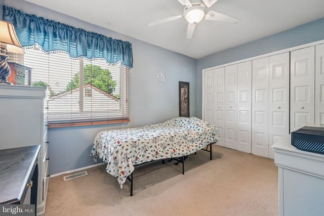 16 MERION RD, Marlton, NJ 08053