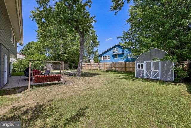 16 MERION RD, Marlton, NJ 08053