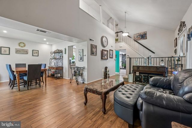 16 MERION RD, Marlton, NJ 08053