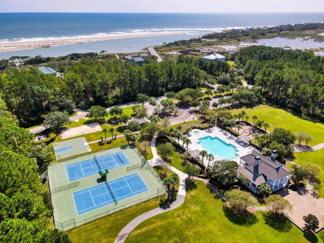 2735 Vanderbilt Blvd., Pawleys Island, SC 29585