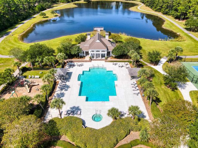 2735 Vanderbilt Blvd., Pawleys Island, SC 29585