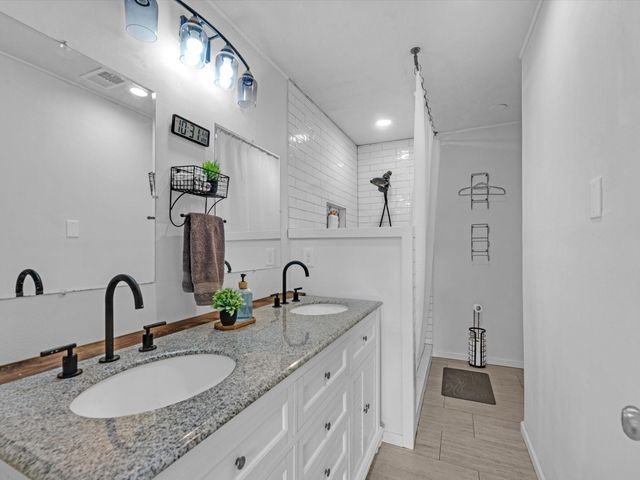 19318 Diversion Drive, Tomball, TX 77375
