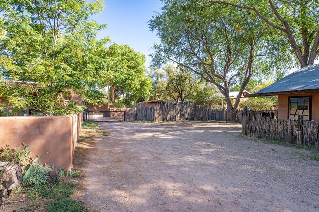 10 A Via La Puente A, Galisteo, NM 87540