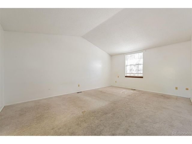 1140 S Kittredge St, Aurora, CO 80017