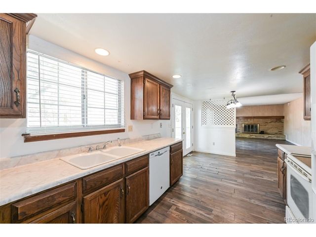 1140 S Kittredge St, Aurora, CO 80017