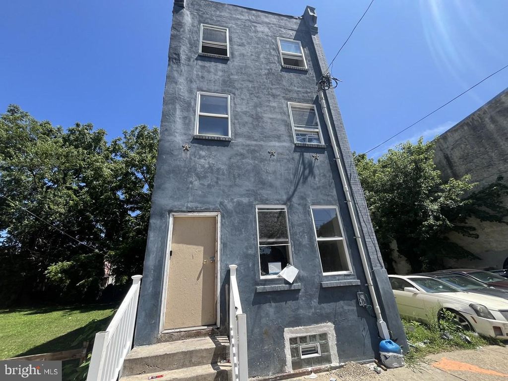 2237 N 21ST ST, Philadelphia, PA 19132