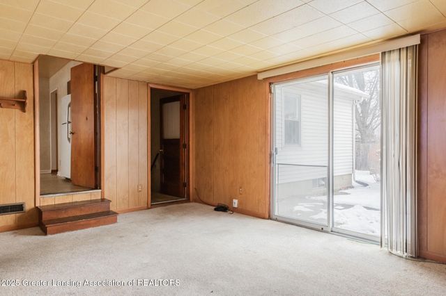 1544 Haslett Road, East Lansing, MI 48823