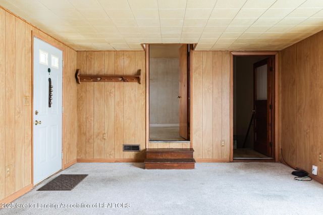 1544 Haslett Road, East Lansing, MI 48823