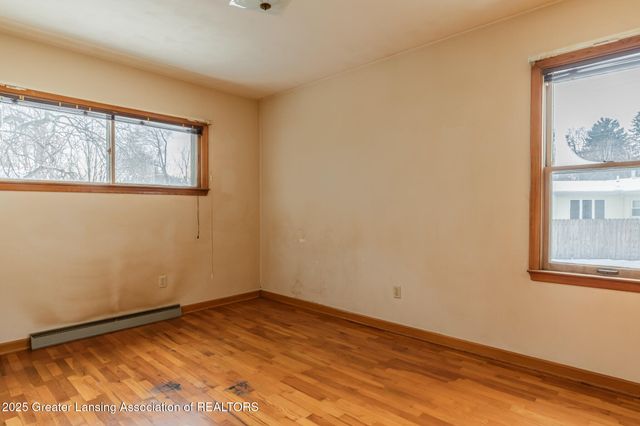 1544 Haslett Road, East Lansing, MI 48823