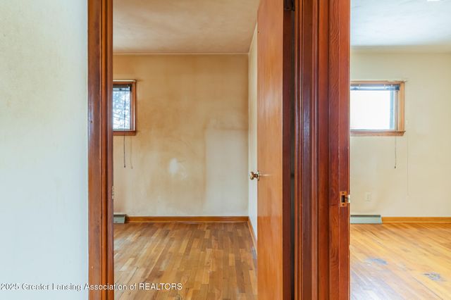 1544 Haslett Road, East Lansing, MI 48823