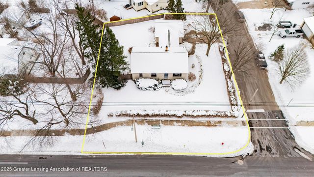 1544 Haslett Road, East Lansing, MI 48823