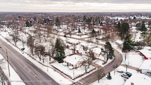 1544 Haslett Road, East Lansing, MI 48823