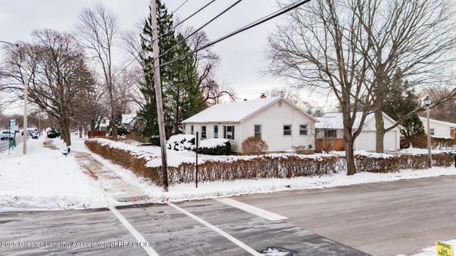 1544 Haslett Road, East Lansing, MI 48823