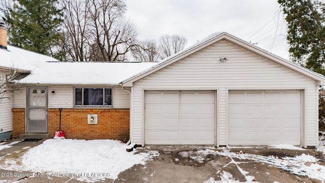 1544 Haslett Road, East Lansing, MI 48823