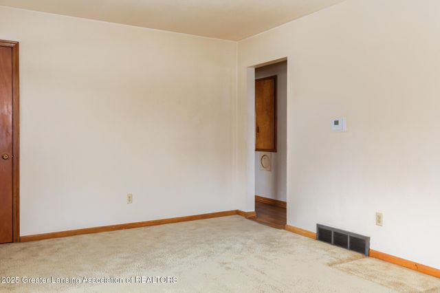 1544 Haslett Road, East Lansing, MI 48823