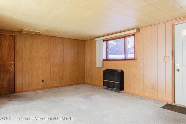 1544 Haslett Road, East Lansing, MI 48823