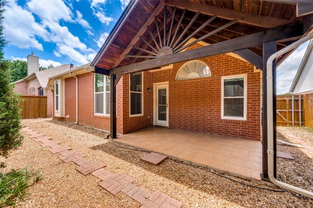 2316 Clermont Lane, Denton, TX 76205