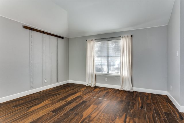 1104 Vista View Drive, Burleson, TX 76028