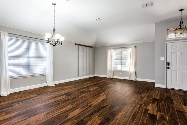 1104 Vista View Drive, Burleson, TX 76028