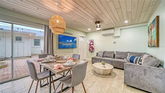 104 AVENIDA VENECCIA 171, Sarasota, FL 34242