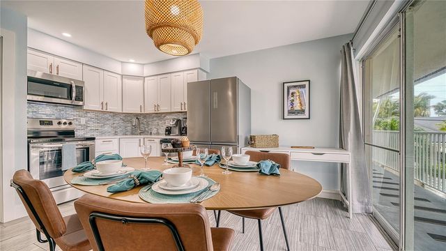 104 AVENIDA VENECCIA 171, Sarasota, FL 34242