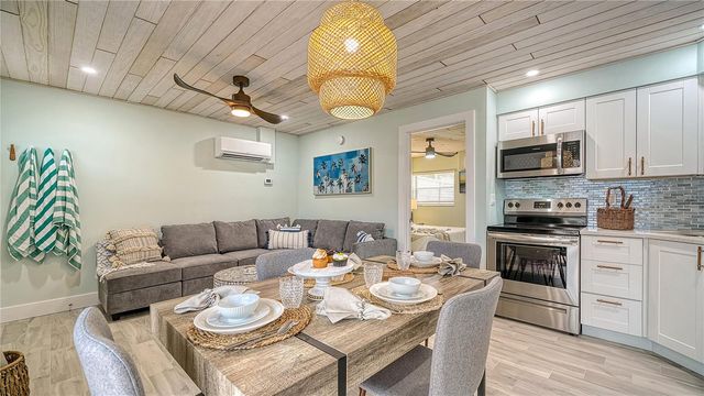 104 AVENIDA VENECCIA 171, Sarasota, FL 34242