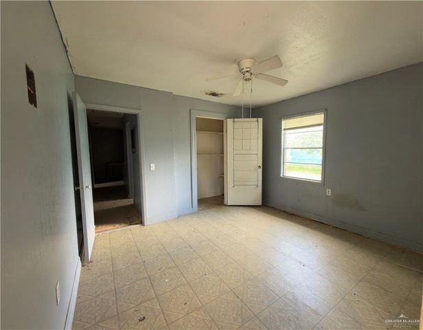 1002 W Ciro Caceres Avenue, Elsa, TX 78543