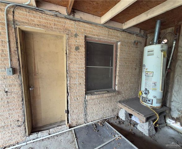 1002 W Ciro Caceres Avenue, Elsa, TX 78543