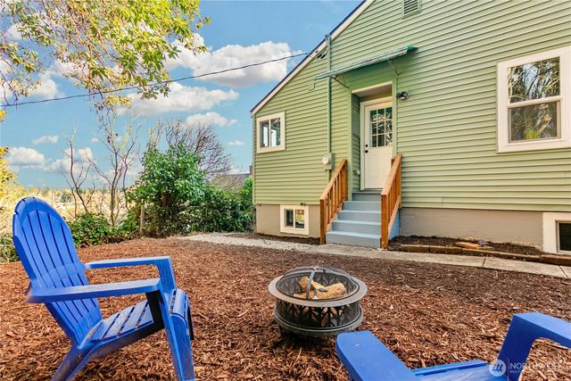 3110 11th Street, Bremerton, WA 98312