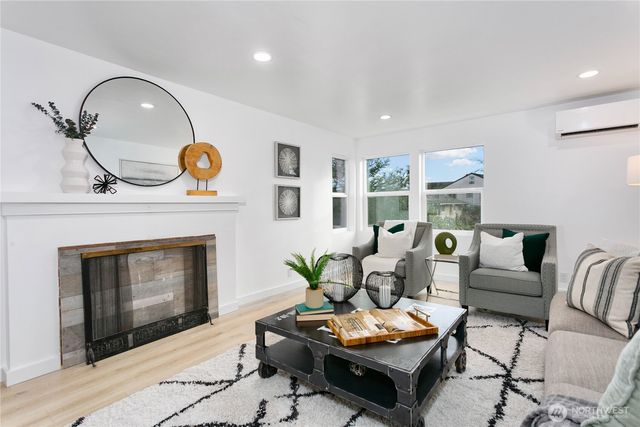 3110 11th Street, Bremerton, WA 98312