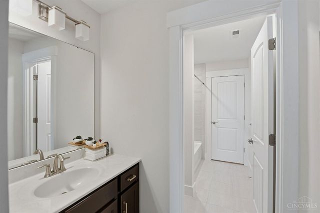 7347 Glenview Farm Drive, West Chester, OH 45069