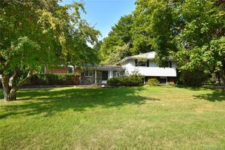 872 Dursley Road, Bloomfield Charter Township, MI 48304