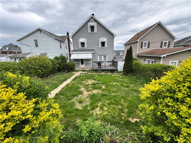 114 Beech St, Connellsville, PA 15425