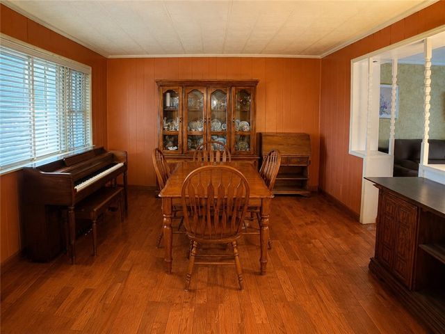 114 Beech St, Connellsville, PA 15425